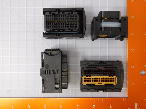 Lot of 45 TE CONNECTIVITY 2-1355123-3  X94082 CARRIER HSG 60POS,ASSY