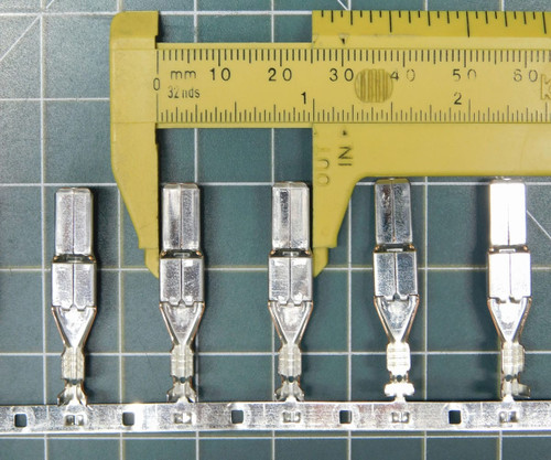 YAZAKI 7114-4121-02  Automotive Connectors TERM YESC M 6.3MM UNSLD X115511