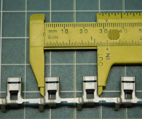 Lot of 1052 TE CONNECTIVITY 63010-2  CONN QC RCPT 14-18AWG 0.250 X115472