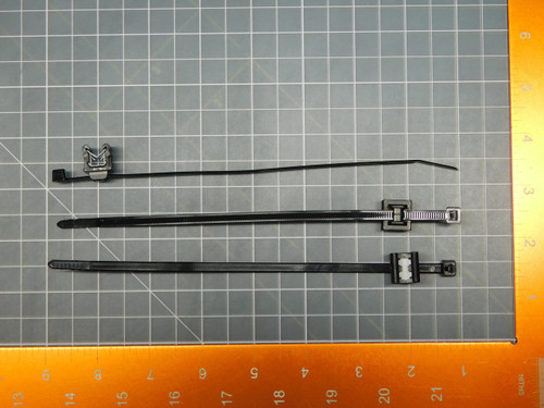 Lot of 298 HELLERMANNTYTON 156-00555 Cable Tie Mounts T50REC20 BLKHS TIE &HIRHS CLIP