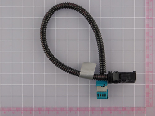 TE CONNECTIVITY 1557818-1 new surplus units