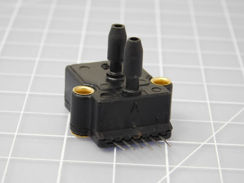 HONEYWELL SCXL004DN  X90657 Board Mount Pressure Sensors 0 in H20 to 4 in H20 UNAMP DIFF GAGE 18V
