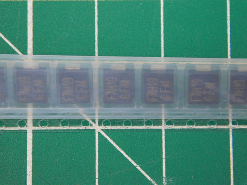 FAIRCHILD SEMICONDUCTOR SMCJ33CA  X93761 TVS DIODE 38.7VWM 53.3VC DO214AB