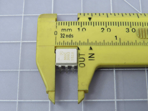 MOTOROLA MOC3083  X98587