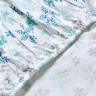 Thumbnail 6: Eddie Bauer Eddie Bauer Tossed Snowflake Cotton Flannel Sheet Set 