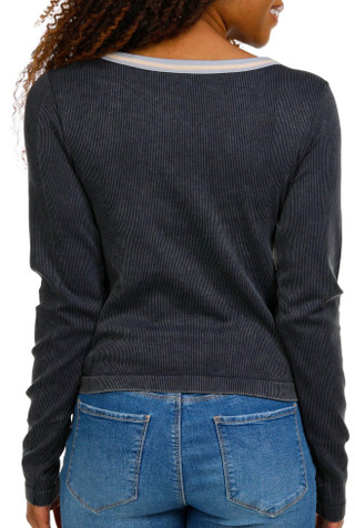 Thumbnail 2: BLACK