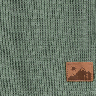 Thumbnail 3: Deep Green