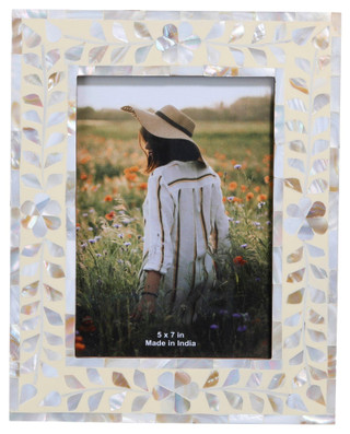Thumbnail 2: Ivory