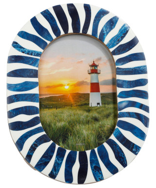 Thumbnail 2: Blue/White