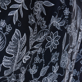 Thumbnail 2: BLACK/WHITE