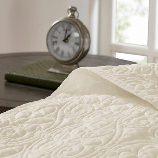 Thumbnail 2: Madison Park Madison Park Quebec Reversible Quilt Set 