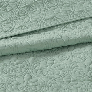 Thumbnail 5: Madison Park Madison Park Quebec Solid Reversible Quilt Set 
