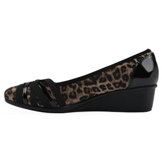 Thumbnail 6: Cliffs by White Mountain Cliffs by White Mountain Womens Bowie Wedge Pumps 