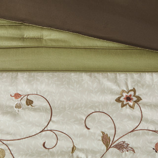Thumbnail 3: Madison Park Madison Park Serene Green 7-pc. Comforter Set 