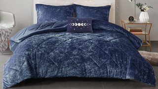 Thumbnail 3: Intelligent Design Intelligent Design Felicia Velvet Comforter Set 
