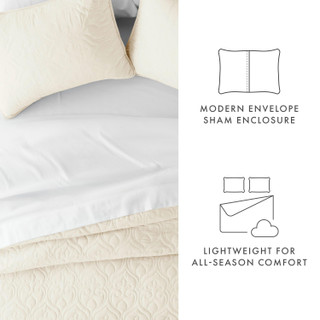 Thumbnail 17: Home Collections Home Collections Premium Soft Damask Quilted Coverlet Set 