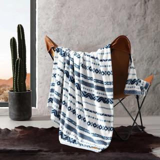 Thumbnail 3: Wrangler Diamond Trail Ultra Soft Plush Fleece Reversible Throw 