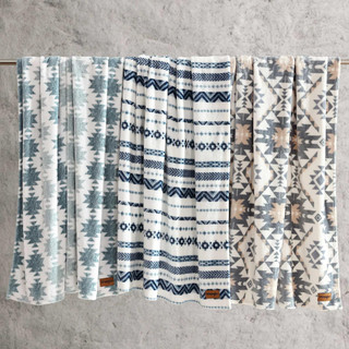 Thumbnail 7: Wrangler Diamond Trail Ultra Soft Plush Fleece Reversible Throw 