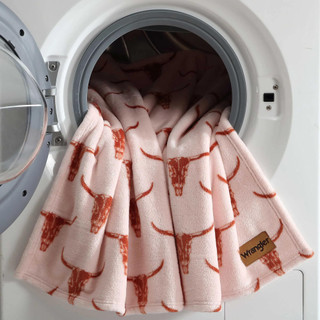 Thumbnail 2: Wrangler Steer Head Ultra Soft Plush Fleece Reversible Throw 