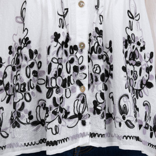 Thumbnail 3: FIGUEROA & FLOWER Figueroa & Flower Petite 3/4 Embroidered Floral Button Top 