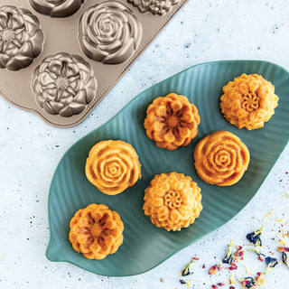 Thumbnail 6: Nordic Ware Nordic Ware Floral Cakelet Pan 
