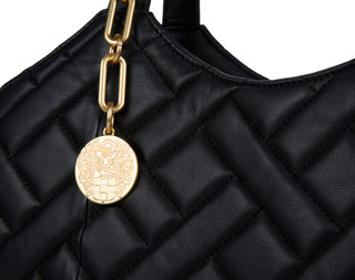 Thumbnail 4: Vince Camuto Vince Camuto Kisho Quilted Leather Double Handle Tote Bag 