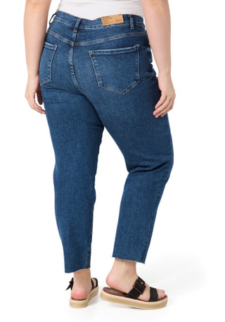 Thumbnail 3: Kensie Kensie Plus The Allie High Rise Slim Straight Jeans 