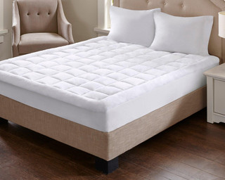 Thumbnail 1: Madison Park Madison Park Overfilled Plush Down Alternative Mattress Pad 