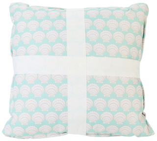 Thumbnail 2: Martha Stewart 18x18 Inch Outdoor Shell Decorative Pillow Set  