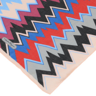 Thumbnail 2: FERRAGAMO Luxury Zigzag Print Scarf 