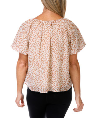 Thumbnail 2: Gilli Women's Animal Print Top  