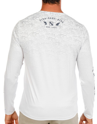 Thumbnail 3: Salt Life Men's Current and Catch Fade Perforated SLX Performance Tee 