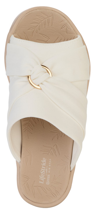 Thumbnail 4: Bzees by Lifestride Women's Serenade White Scrunch Wedge Sandals 