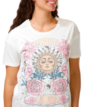 Thumbnail 2: COASTAL DREAMER Junior's Short Sleeve Live In The Moment Graphic Tee 
