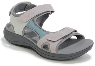 Thumbnail 5: Clarks Women's Cloudsteppers Mira Bay River Sandals 