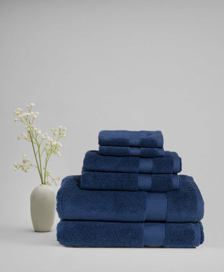 Thumbnail 2: ROYAL VELVET Royal Velvet Signature Solid Towel. 