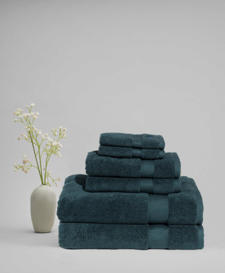 Thumbnail 2: ROYAL VELVET Royal Velvet Signature Solid Towel. 