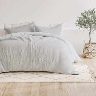 Thumbnail 3: Home Collections Home Collections Premium Soft Quadrafoil Duvet Cover Set 