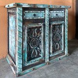 Isandro Cabinet