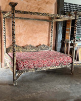 Florentina Canopy Bed