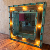 Dolly Light-Up Mirror 