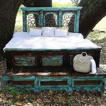 Priscilla Headboard & Footboad bench