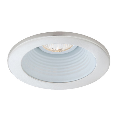 Step Baffle in White (40|R010-46)