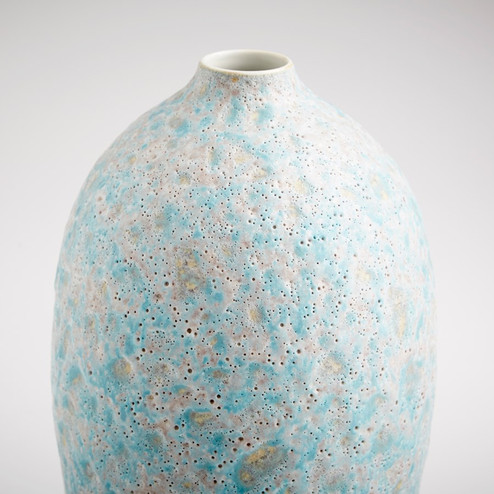 Vase in Mottled Pale Blue (208|10936)