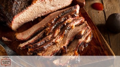 TEXAS BRISKET ON LA CAJA CHINA