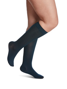 Sigvaris Women's Style Soft Opaque Calf, Women's Closed Toe, 20-30mmHg Sigvaris Women's Style Soft Opaque Calf, Women's Closed Toe, 20-30mmHg