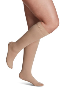 Women's Essential Opaque Calf, Closed Toe, 20-30mmHg Women's Essential Opaque Calf, Closed Toe, 20-30mmHg