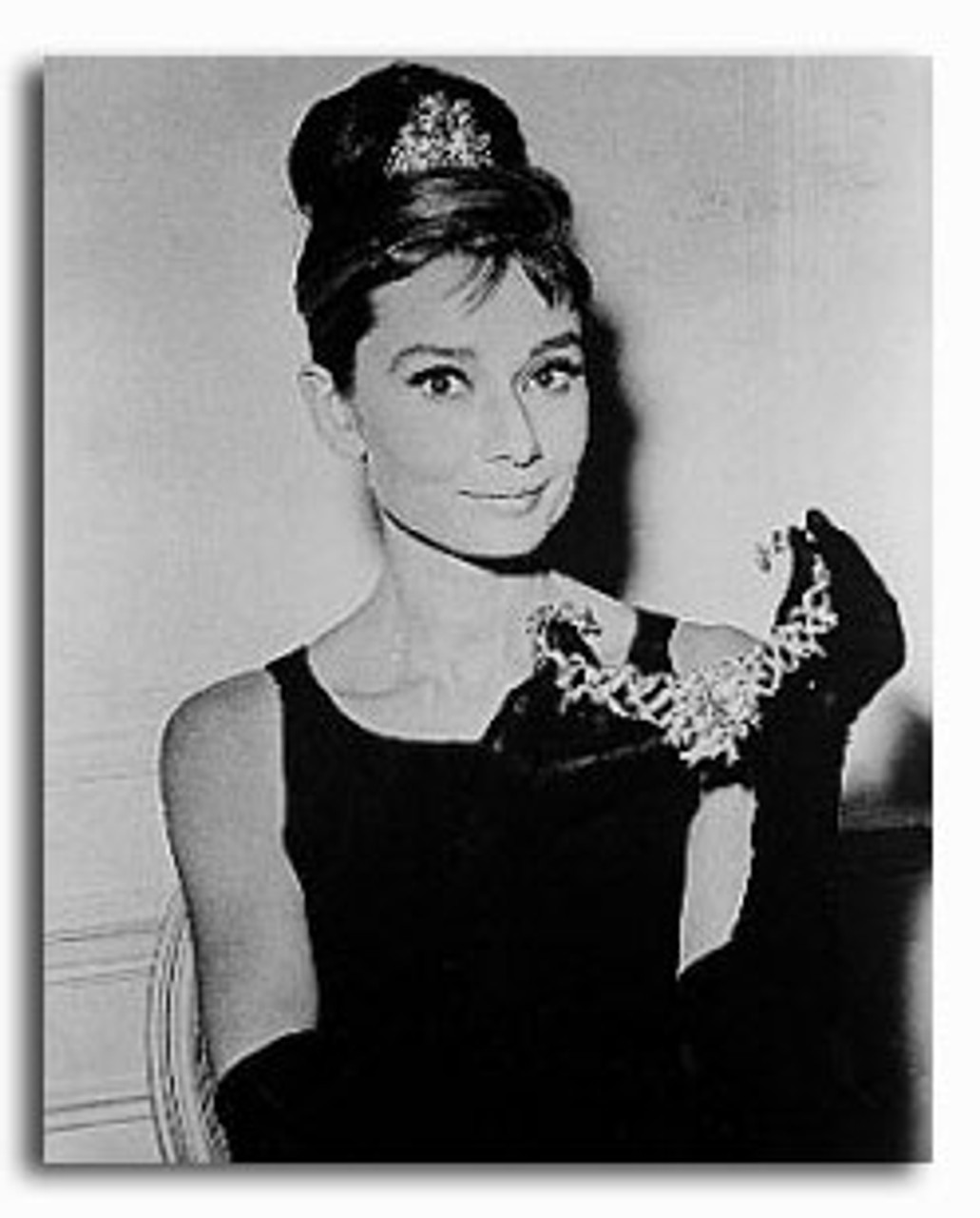 Audrey Hepburn selfie as Holly Golightly in Breakfast at Tiffanys