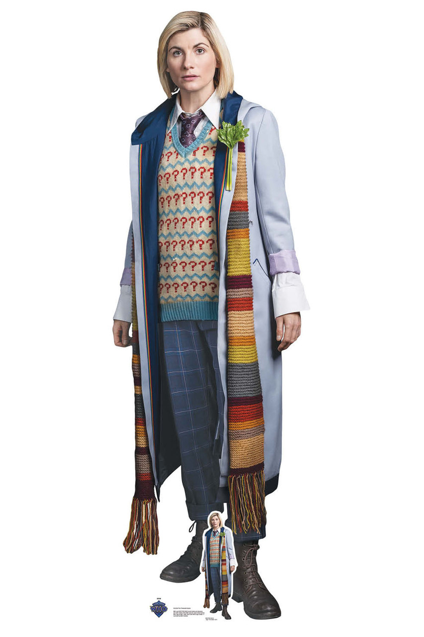 Découpe Carton Officielle The 13th Doctor Who - Jodie Whittaker En Costume Spyfall