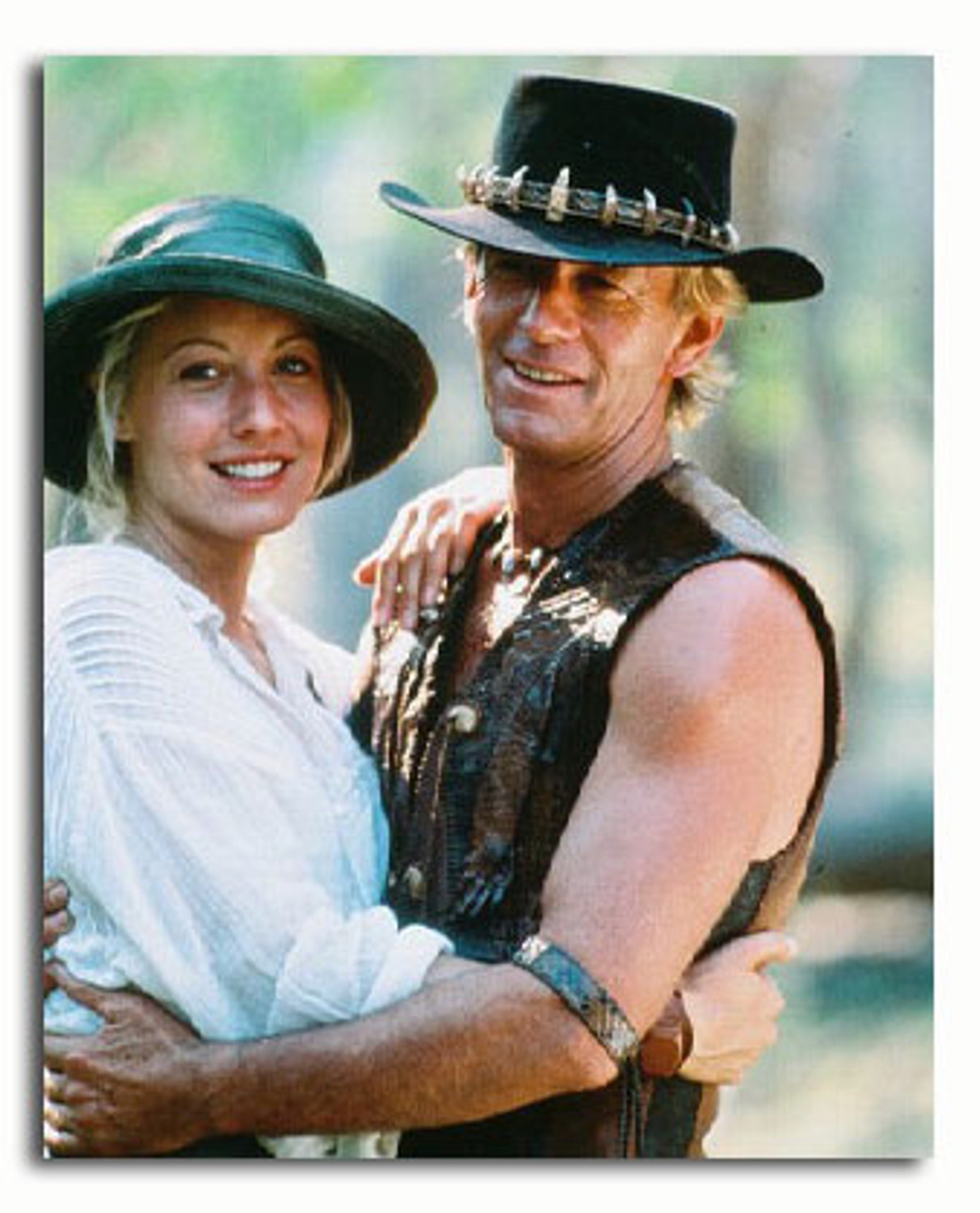 (SS3210220) Movie picture of Crocodile Dundee buy celebrity photos and